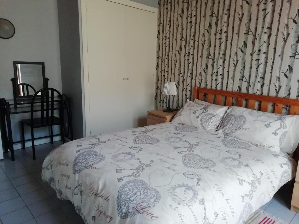 Le Rouge Robin Villa Fougax-et-Barrineuf Dış mekan fotoğraf