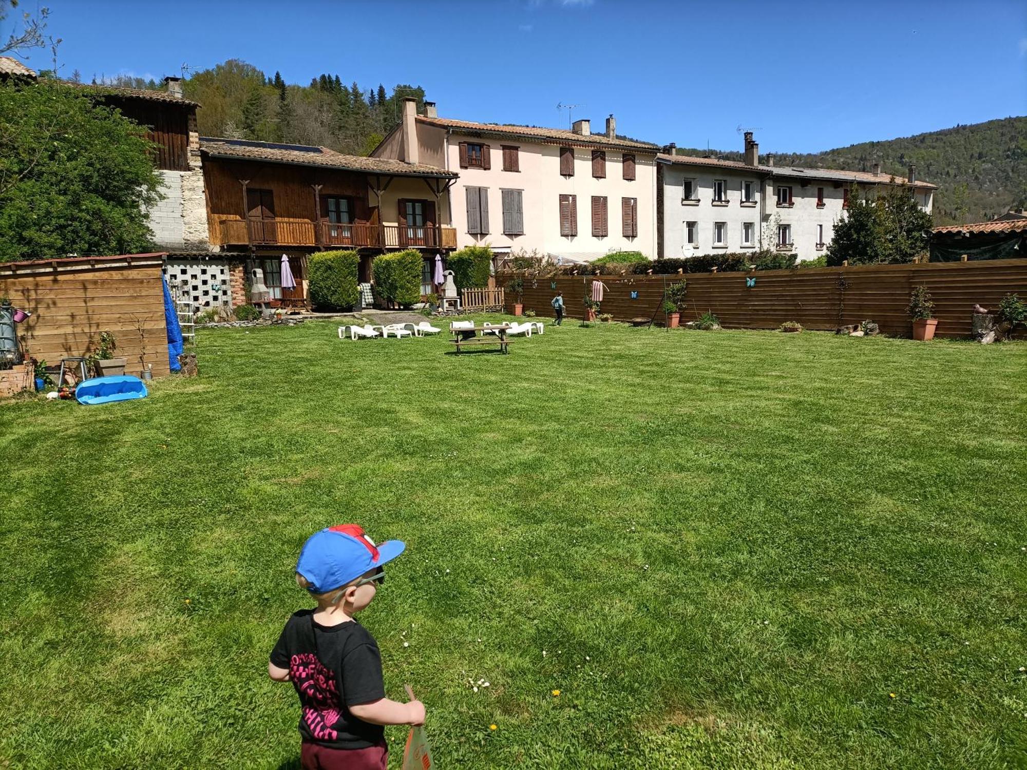 Le Rouge Robin Villa Fougax-et-Barrineuf Dış mekan fotoğraf