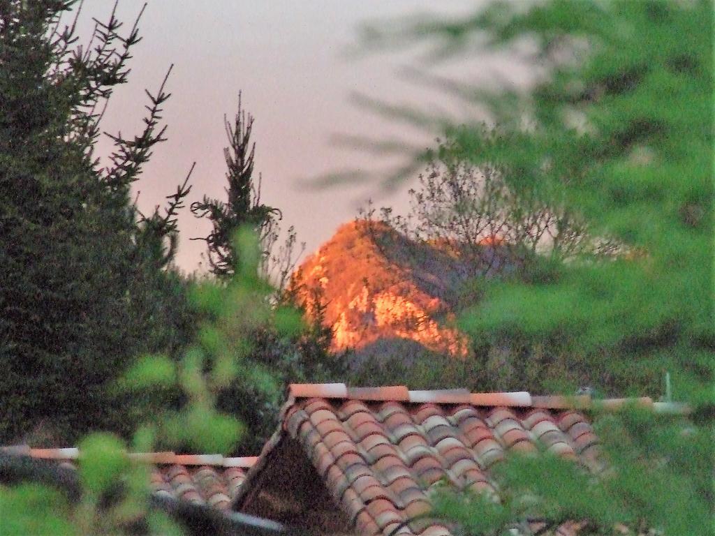 Le Rouge Robin Villa Fougax-et-Barrineuf Dış mekan fotoğraf